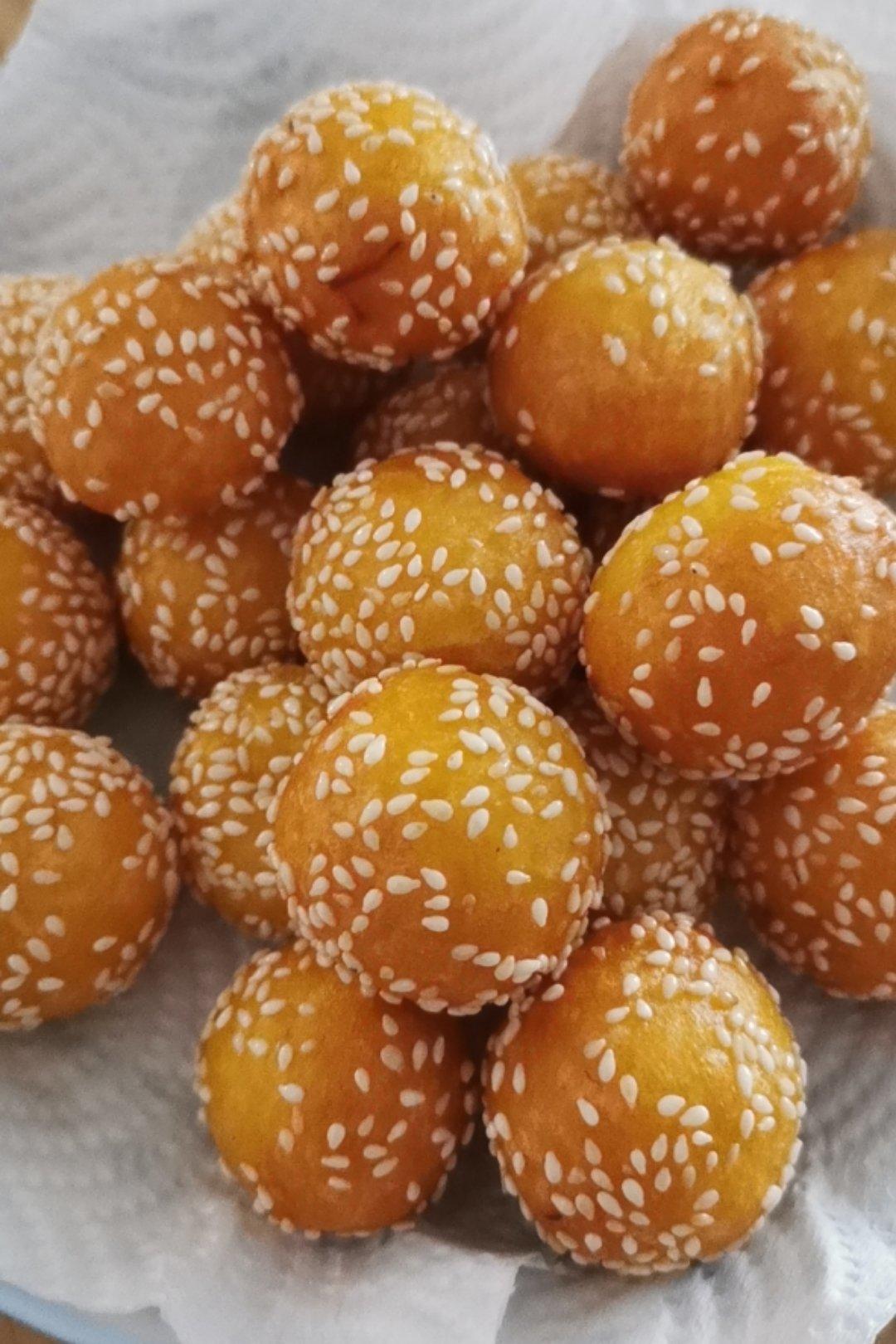 简版油炸空心麻团（糯米或面粉团）