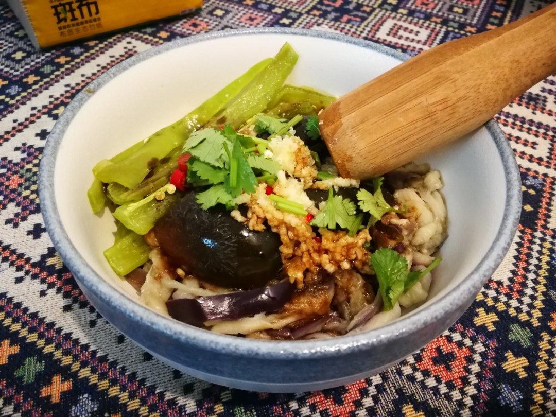 🌶️烧椒皮蛋擂茄子
