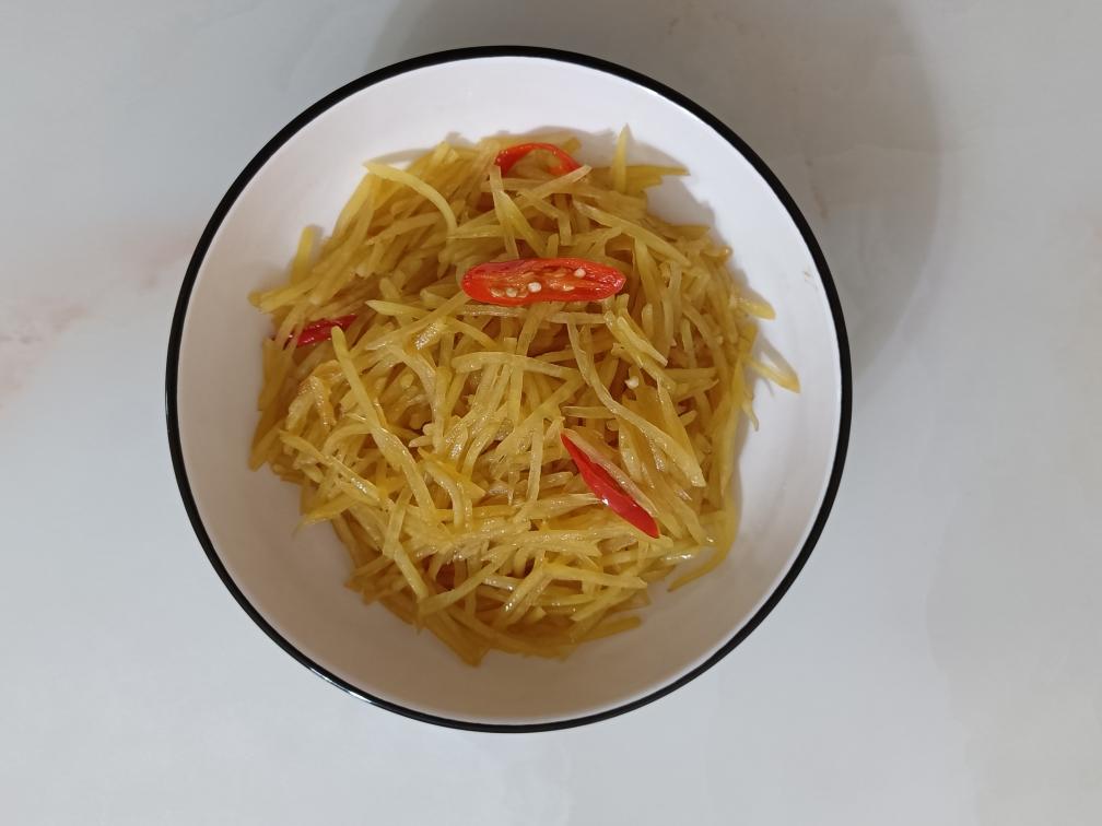 酸辣土豆丝的家常做法 超级下饭