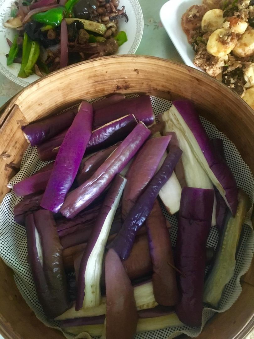 不变色手撕蒸茄子丨凉拌茄子