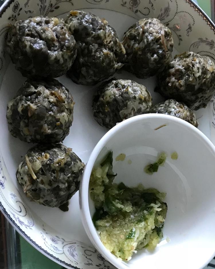 动心2做的马齿苋菜团子