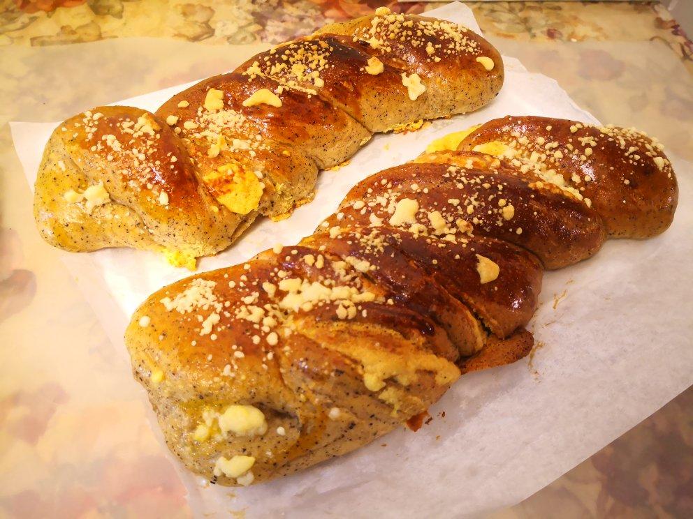 红茶奶酥面包