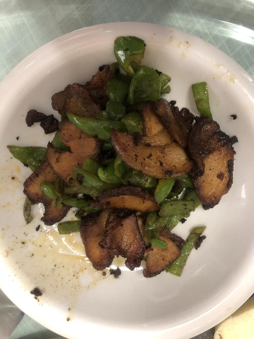 成都人家里的青椒回锅肉