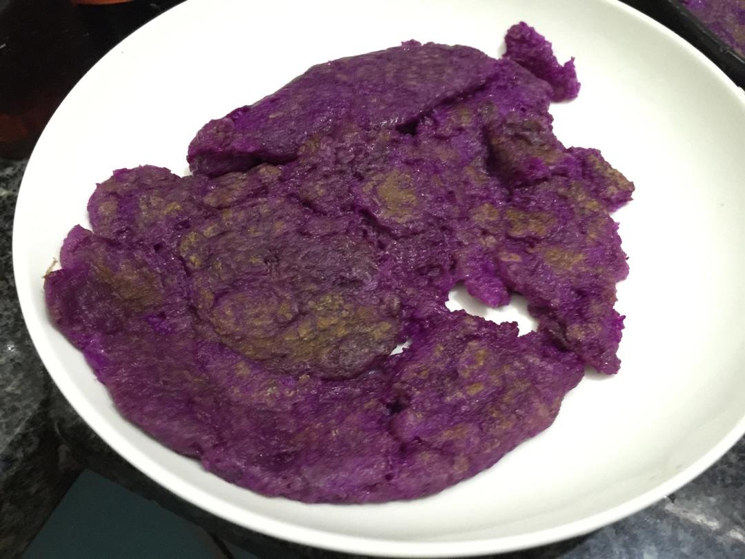 素黑的小皮球做的赣南毛薯酒