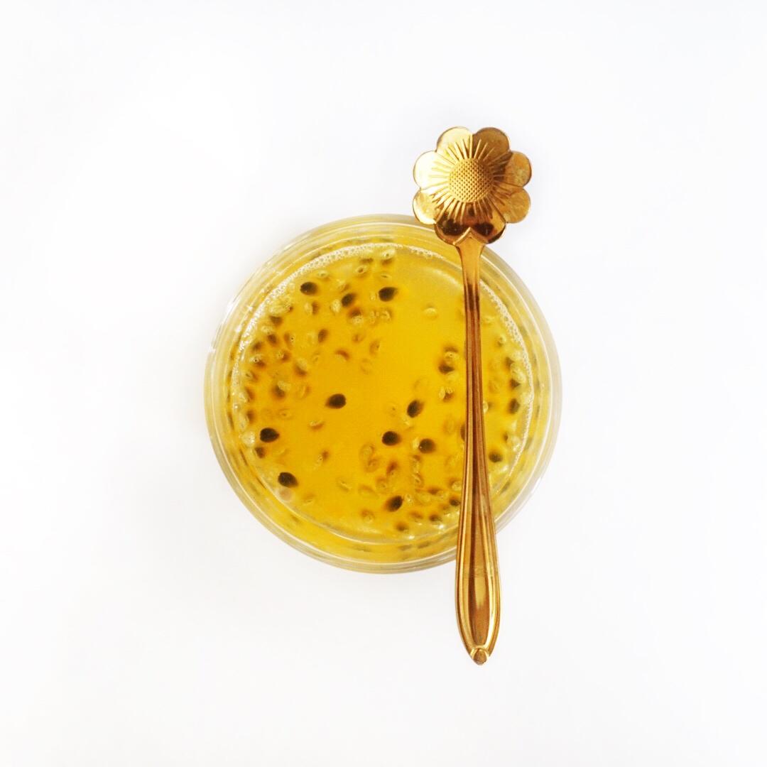 百香果的朴素吃法（百香果汁）