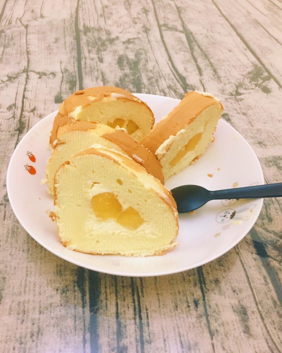 胖乎乎奶油芒果卷/不开裂不掉皮全过程详细图解烘焙视频/蛋糕篇6：「厚卷」