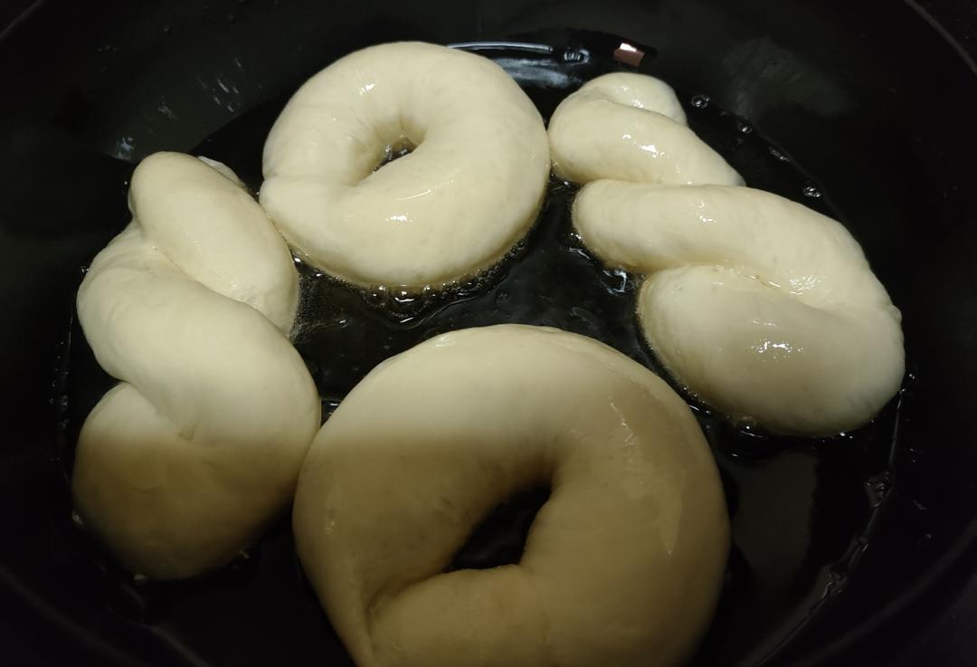 多拿滋甜甜圈&扭扭面包&豆沙面包