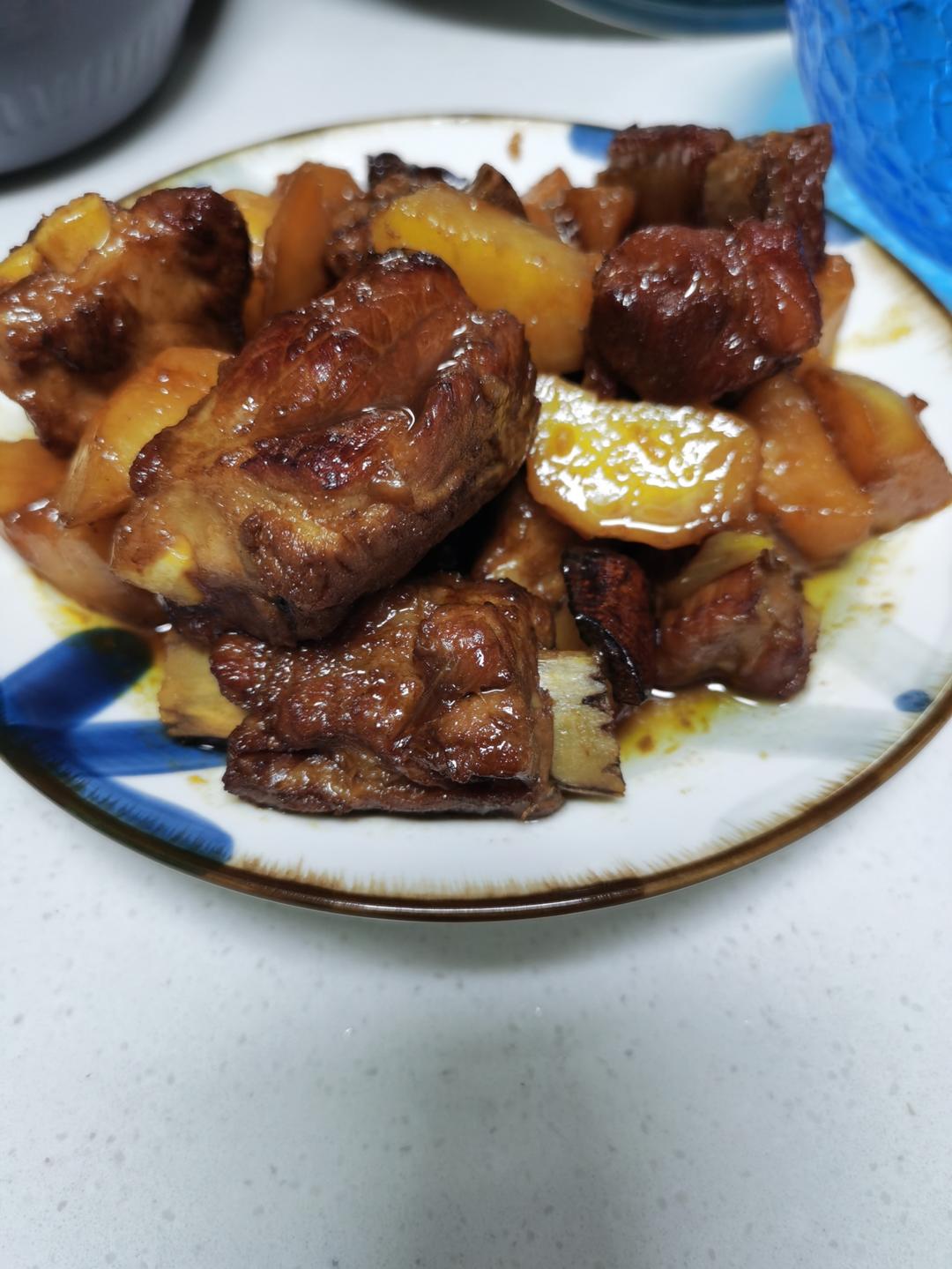 鲜嫩入味的土豆烧排骨