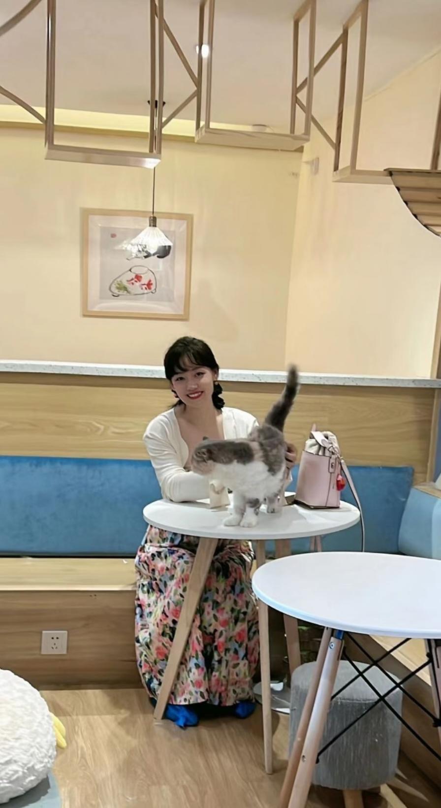 银子小阿姨