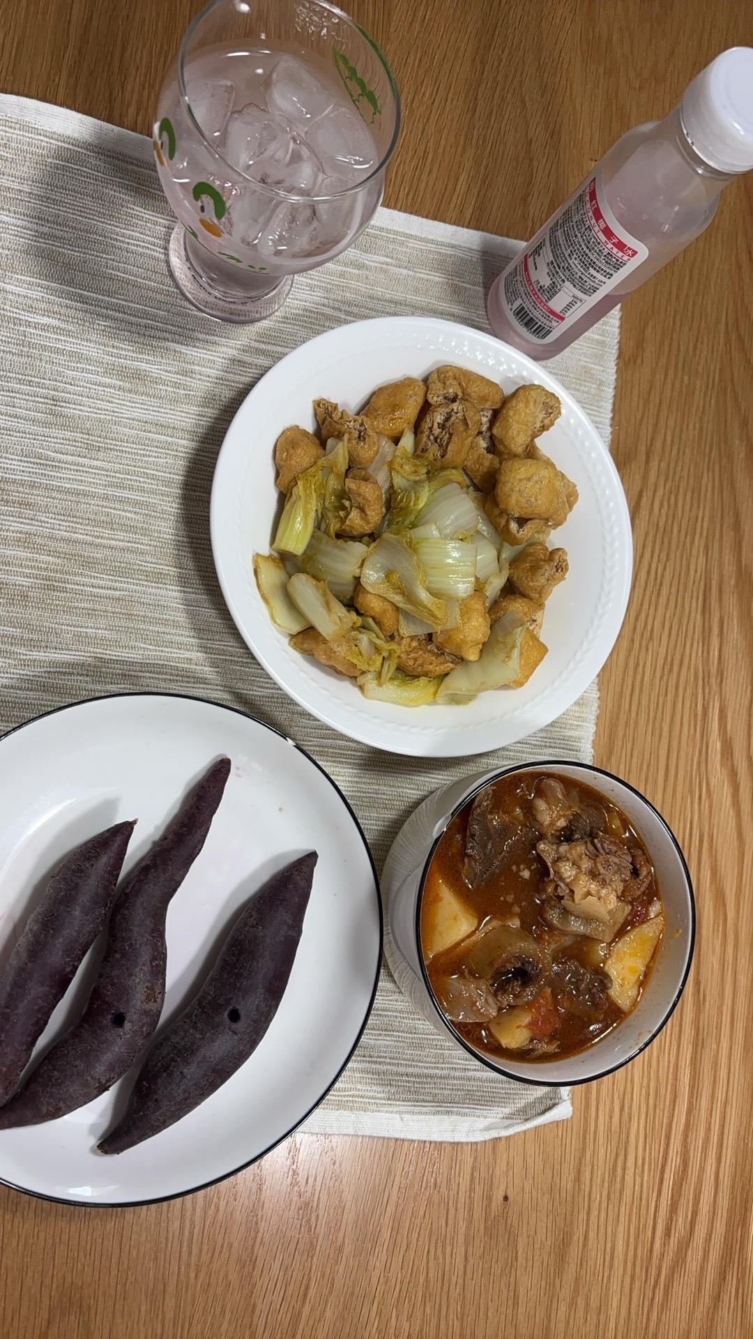 好吃到连汤汁都不剩的白菜焖豆泡，给肉都不换