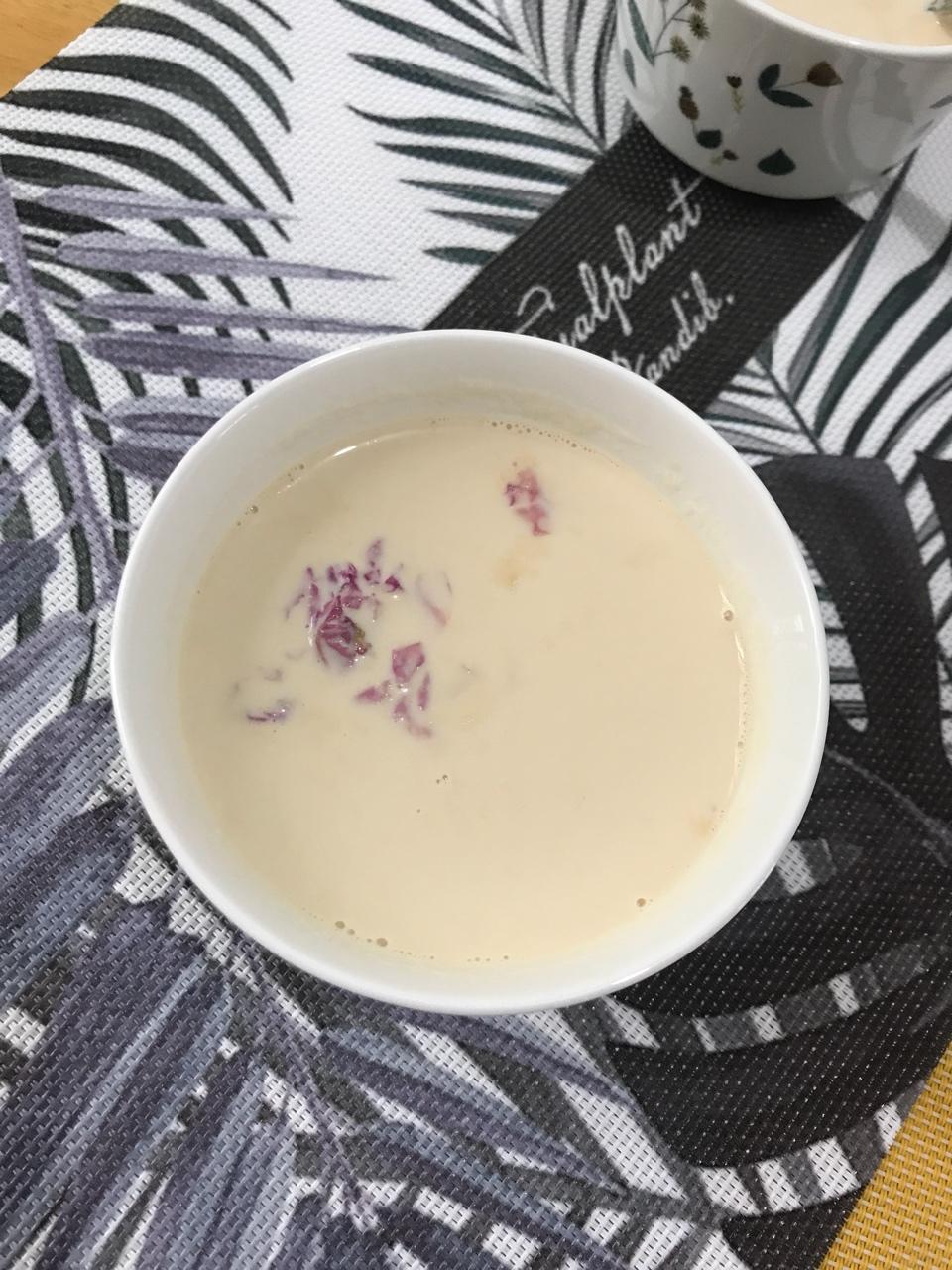 玫瑰奶茶