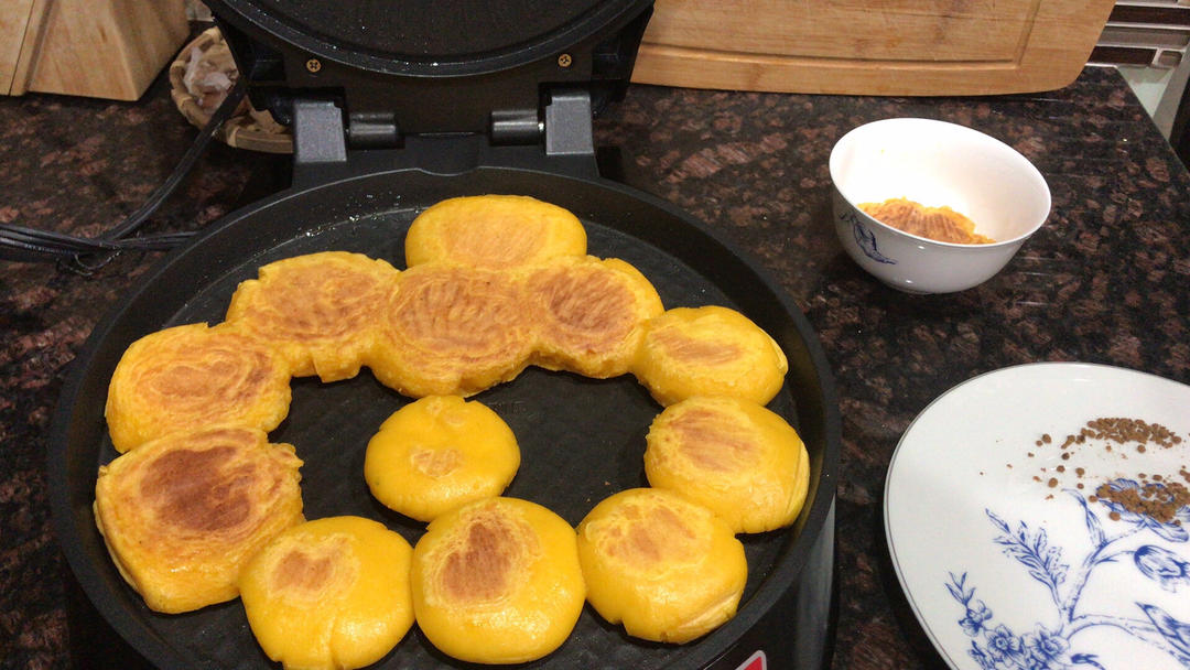 软糯香甜的南瓜饼！超好吃！一次成功