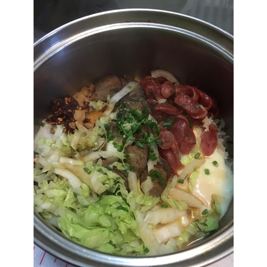 香肠煲仔饭