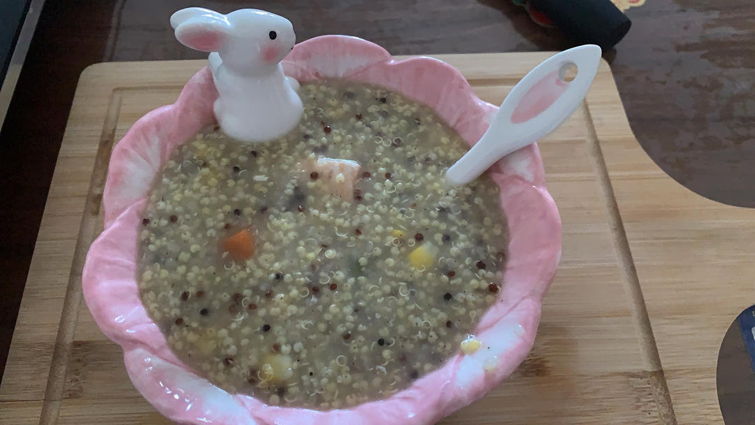 辅食三文鱼藜麦粥9+