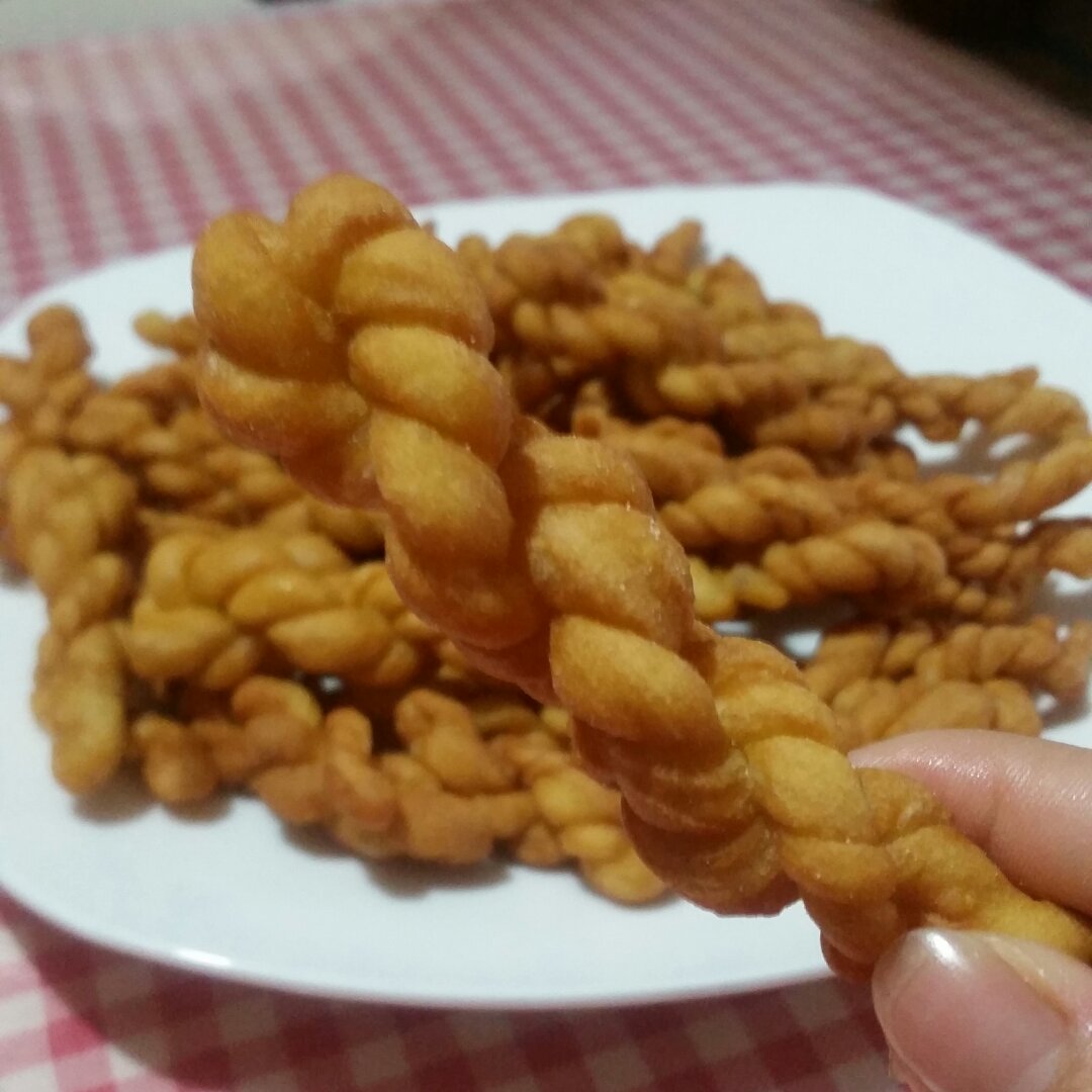 鸡蛋小麻花
