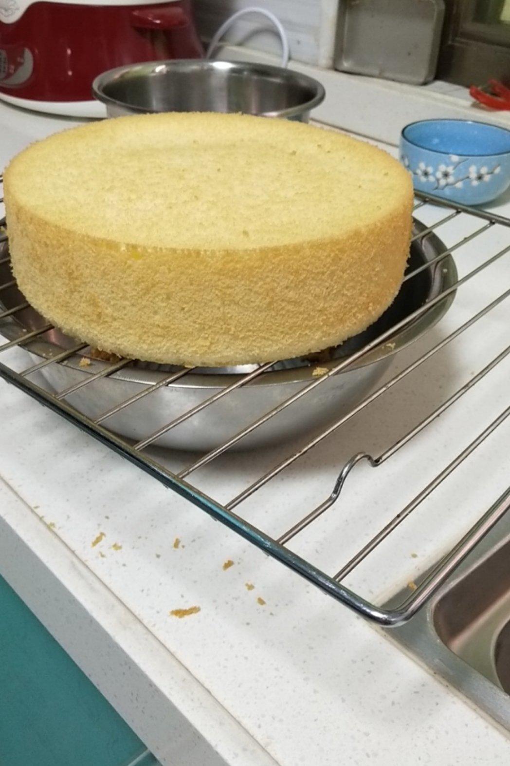 dream梦卡莎做的8寸戚风蛋糕胚