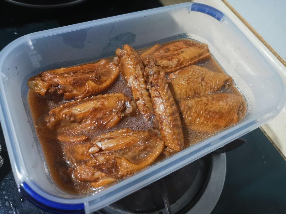 秘制卤鸡翅中