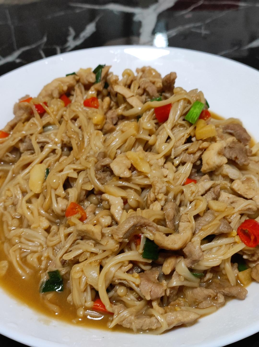金针菇炒肉丝
