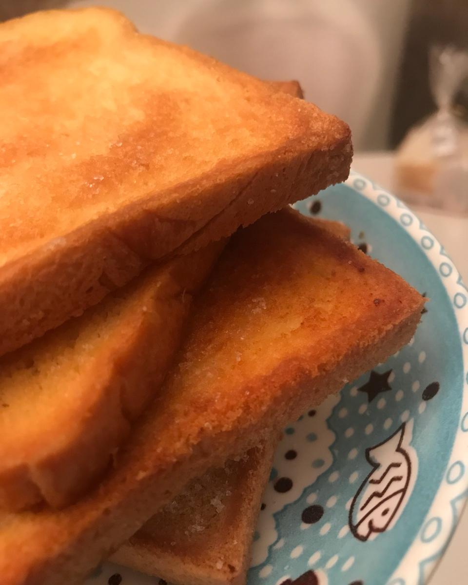 陆小曼做的黄油砂糖烤吐司片