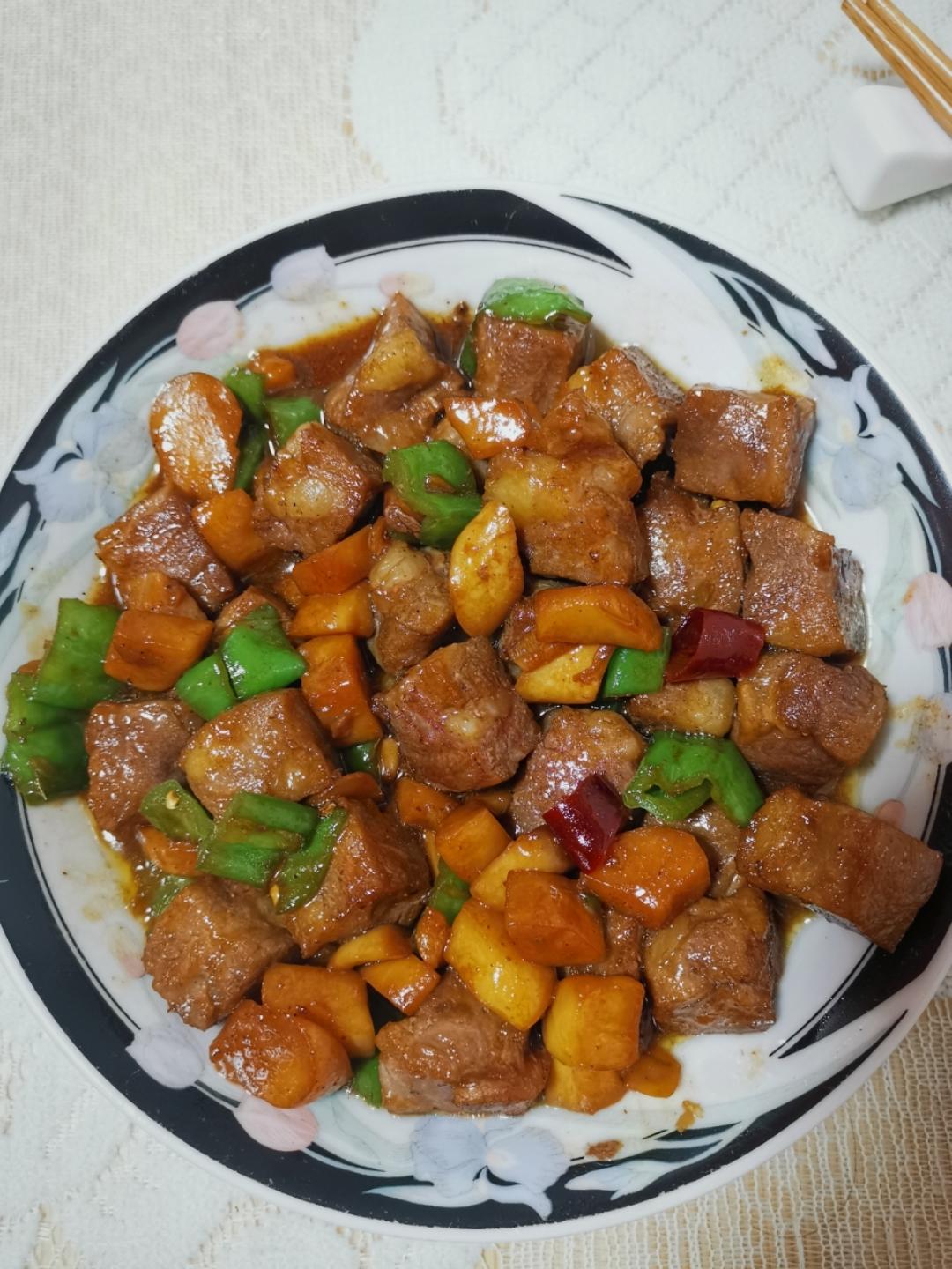 家常菜~杏鲍菇烧牛肉粒
