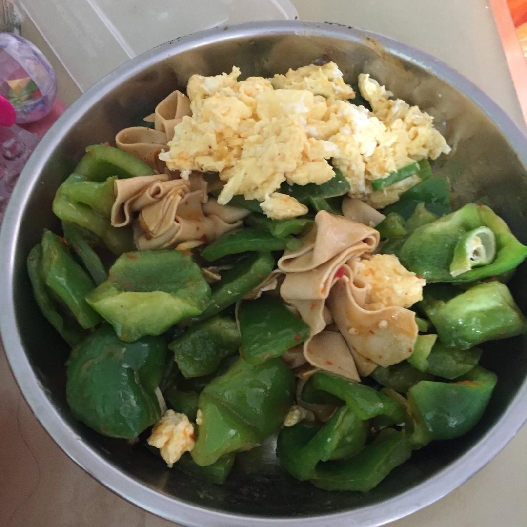 尖椒炒干豆腐