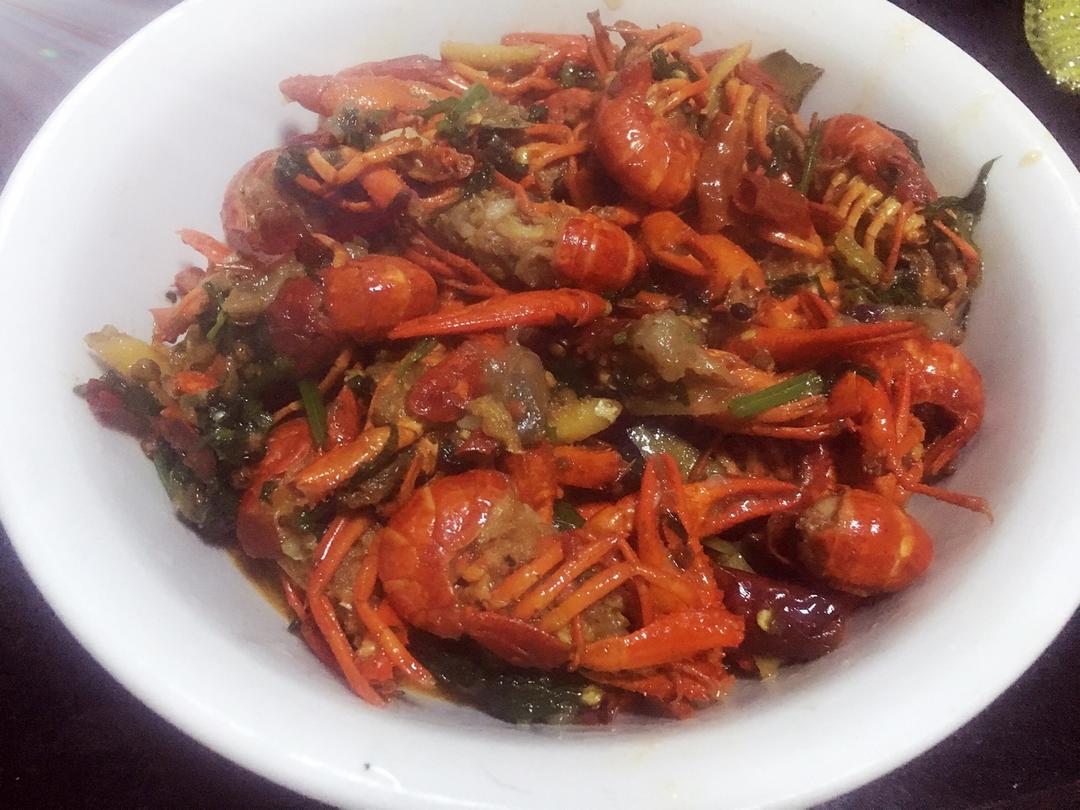 香辣小龙虾-超详细处理干净步骤！