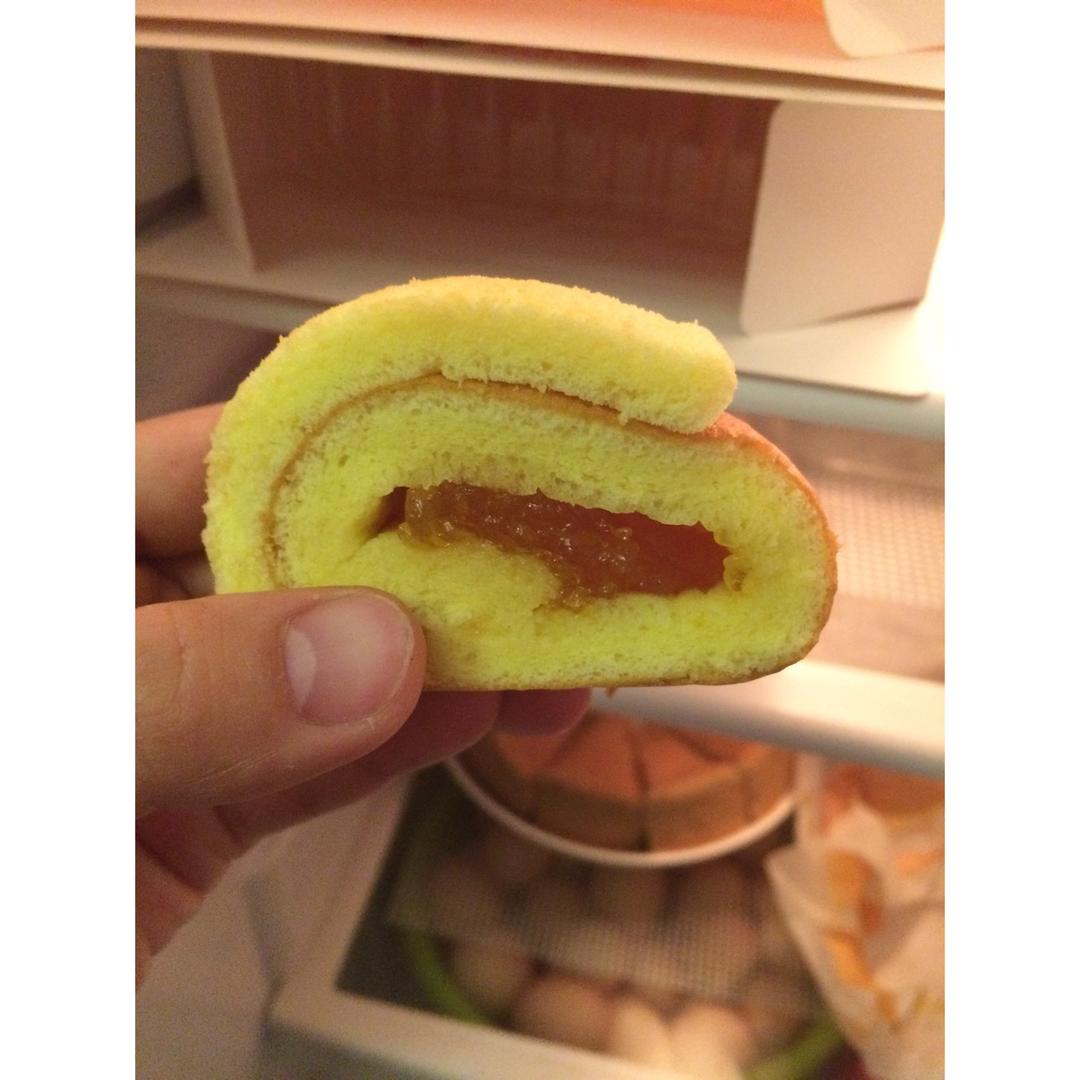 《Tinrry下午茶》教你做基础原味蛋糕卷