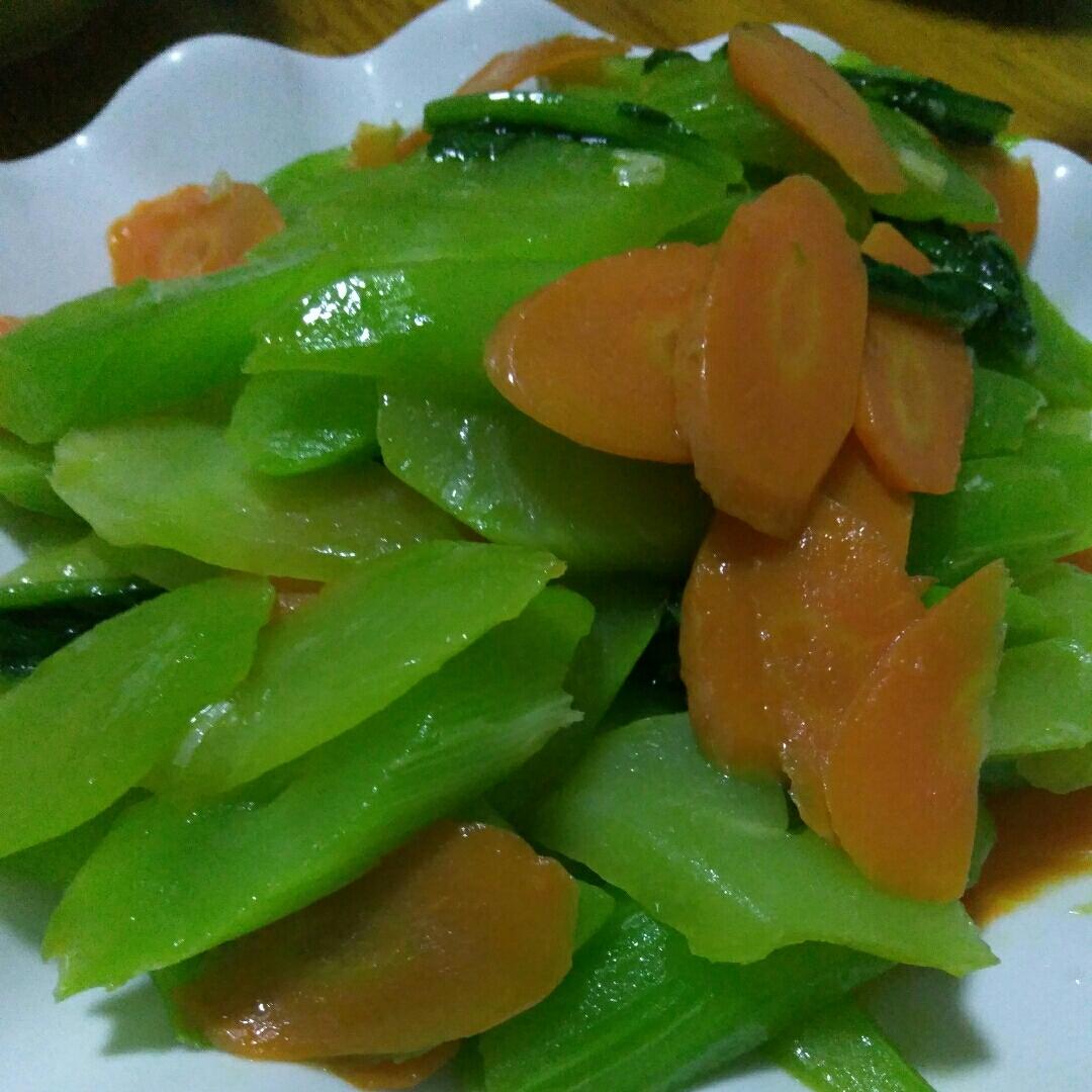 虾仁炒莴苣胡萝卜