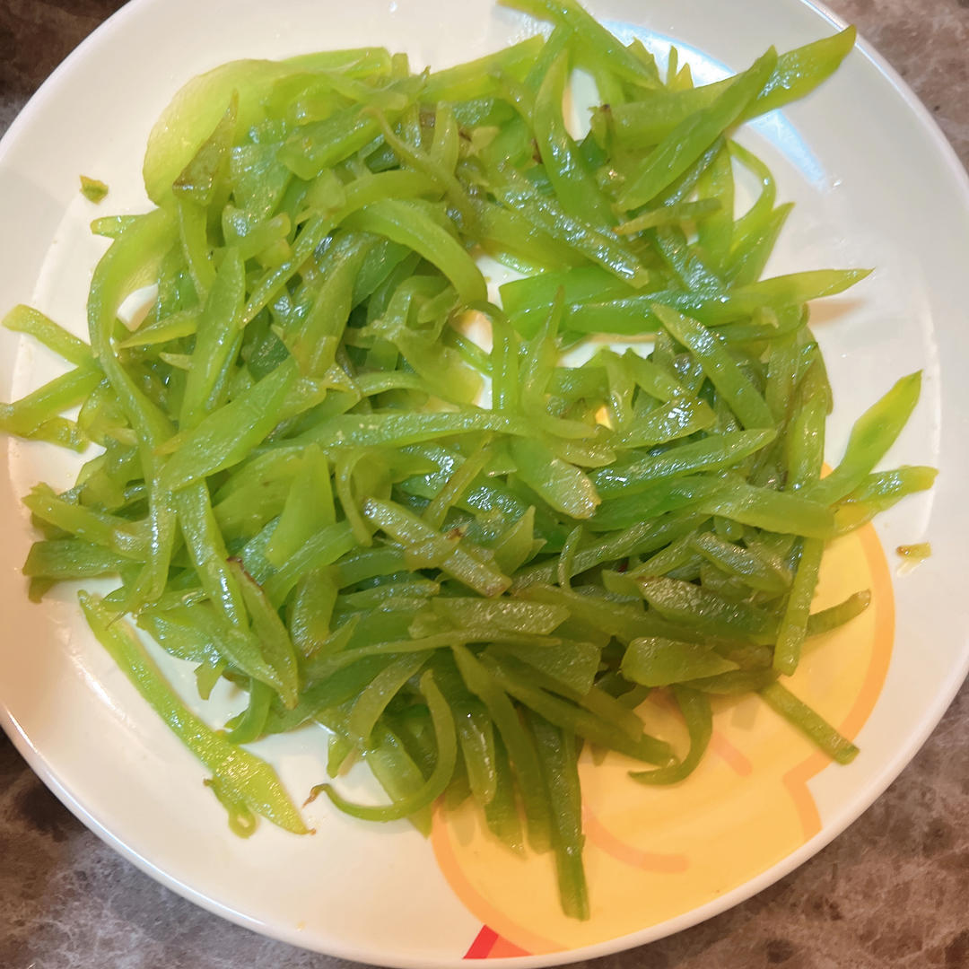 清炒莴笋丝