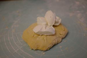 黑加仑乳酪面包的做法 步骤7