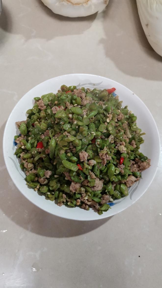 下饭神菜🌶️肉末炒豆角~的做法