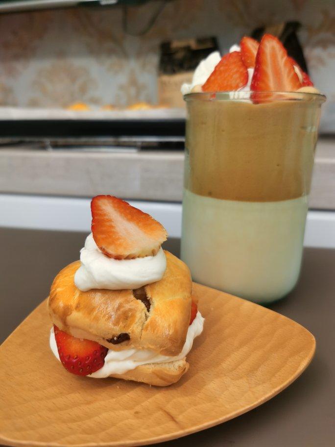 英式下午茶之伦敦萨沃伊酒店The Savoy的司康