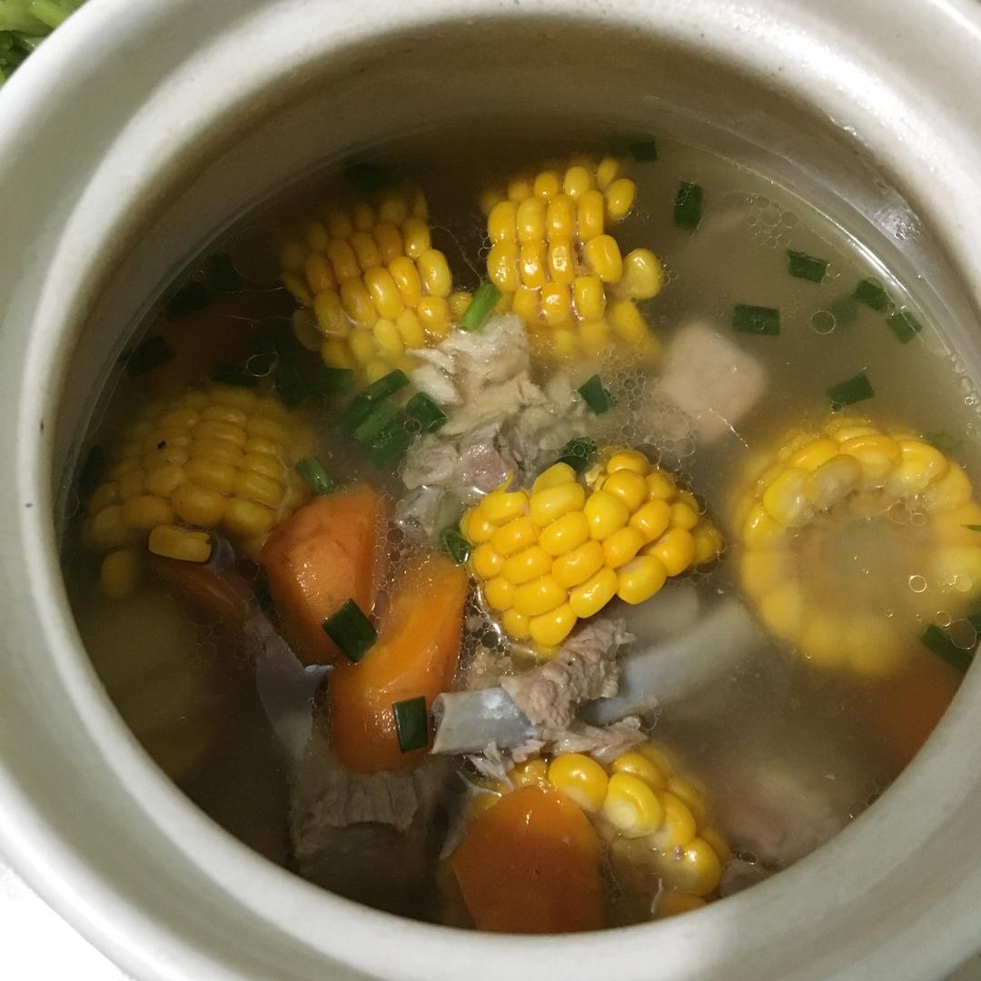 排骨玉米汤