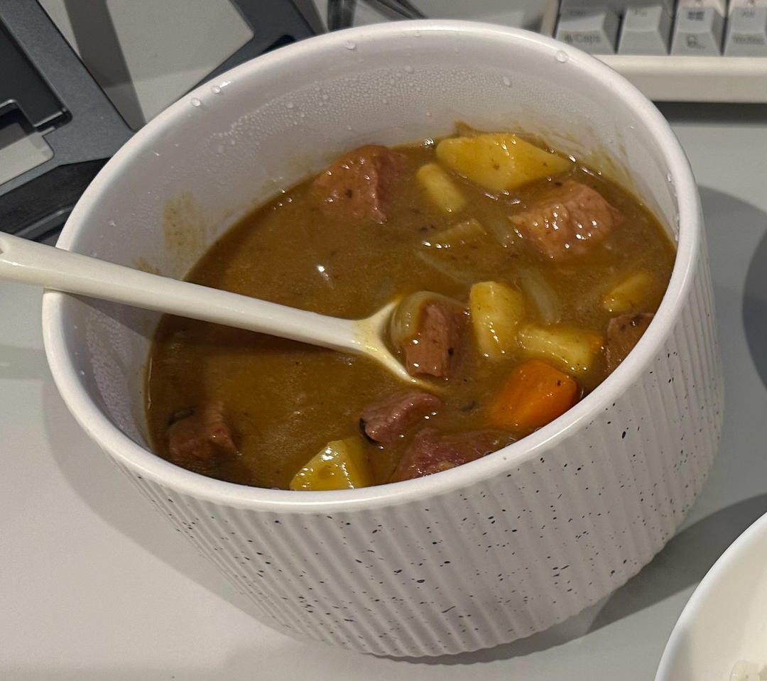 咖喱土豆炖牛腩