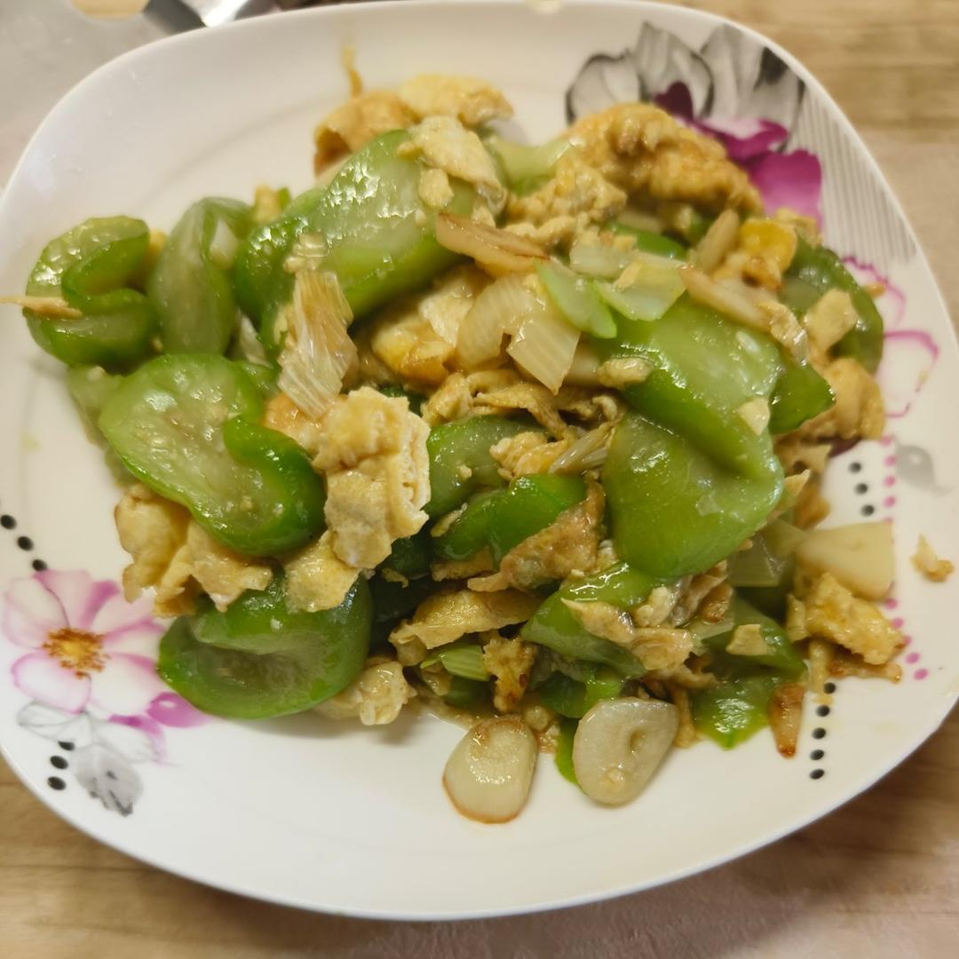 丝瓜炒鸡蛋