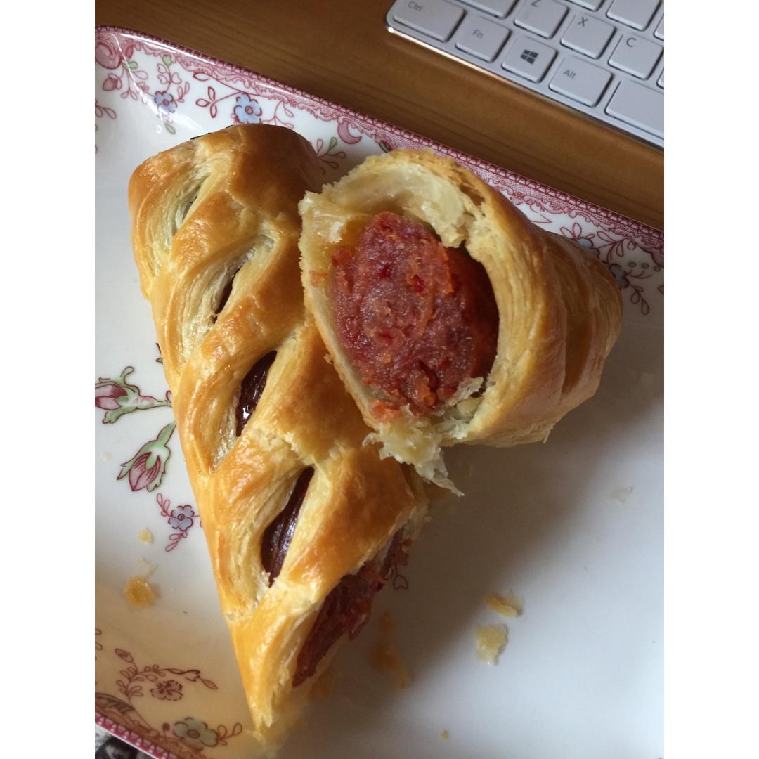 bloodmarry做的千层酥香肠卷sausageroll