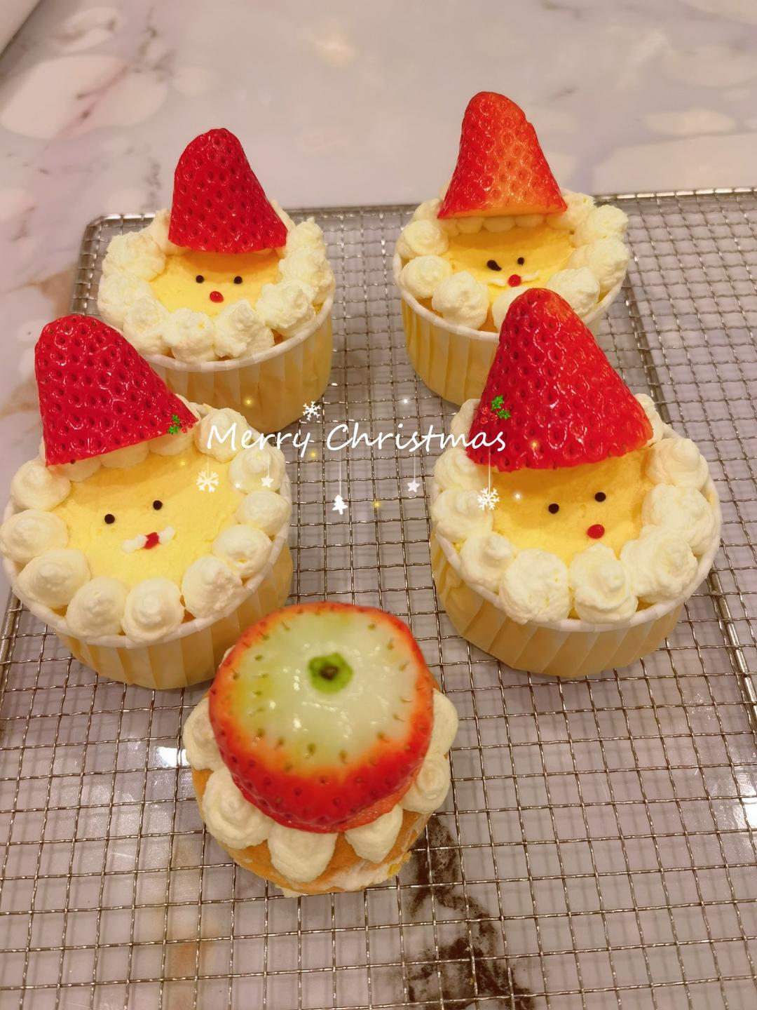 圣诞纸杯蛋糕(超详细视频教程)