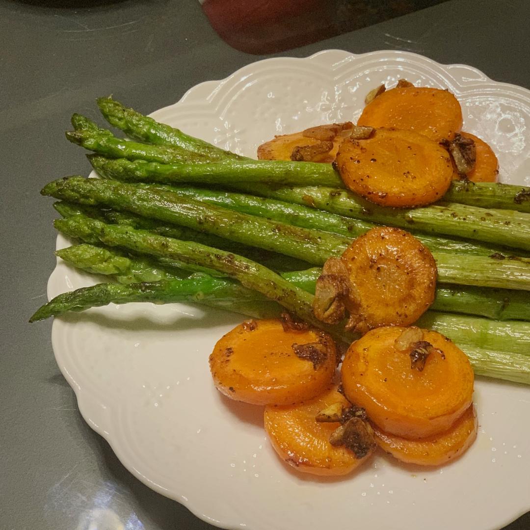 零厨艺的煎芦笋