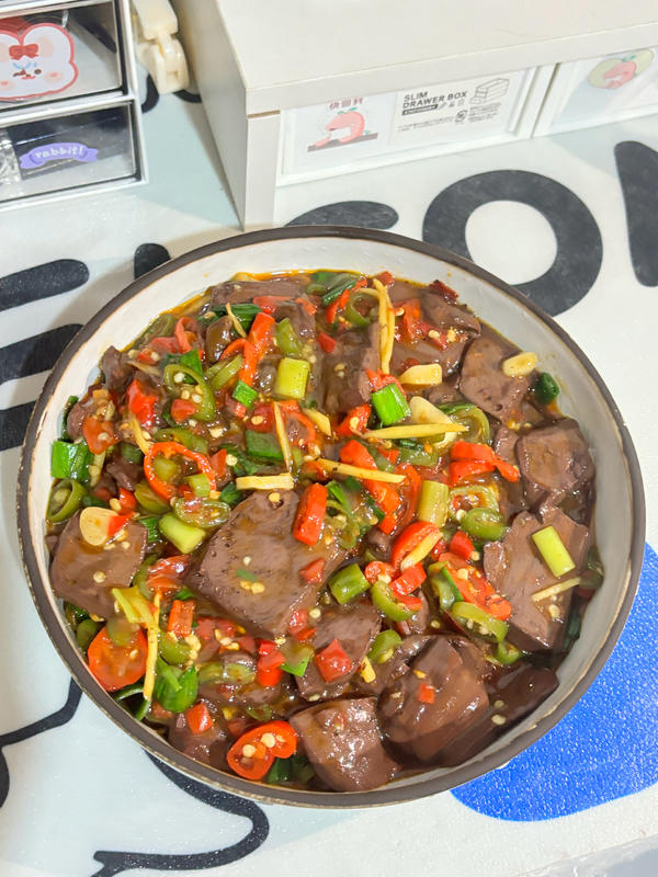 【无敌好吃入味红烧猪血图片】胡小厨h_下厨房