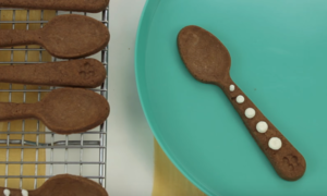 可爱勺子脆饼饼干-软软喜爱的食物的做法 步骤8