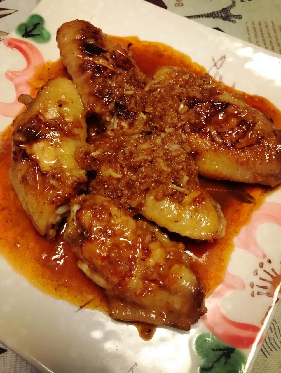 蒜香蚝油鸡翅中