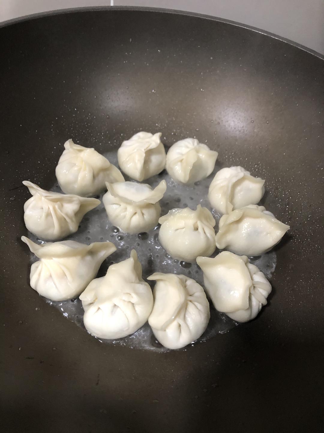 零失败饺子🥟抱蛋的做法 步骤2