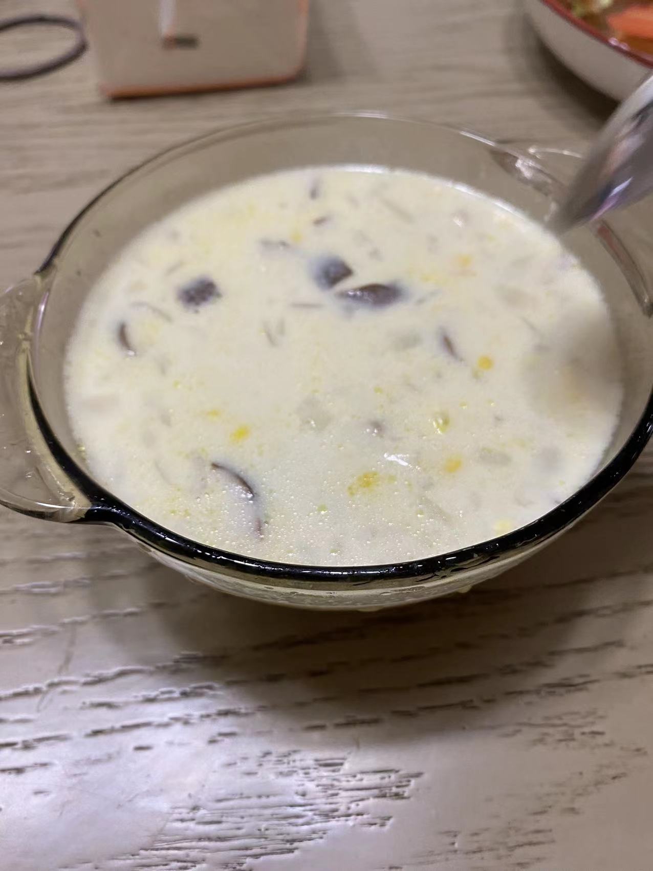 玉米蘑菇奶油浓汤的做法