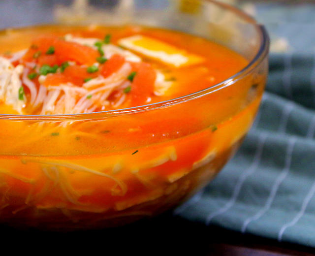 番茄豆腐汤·小美的美食的做法