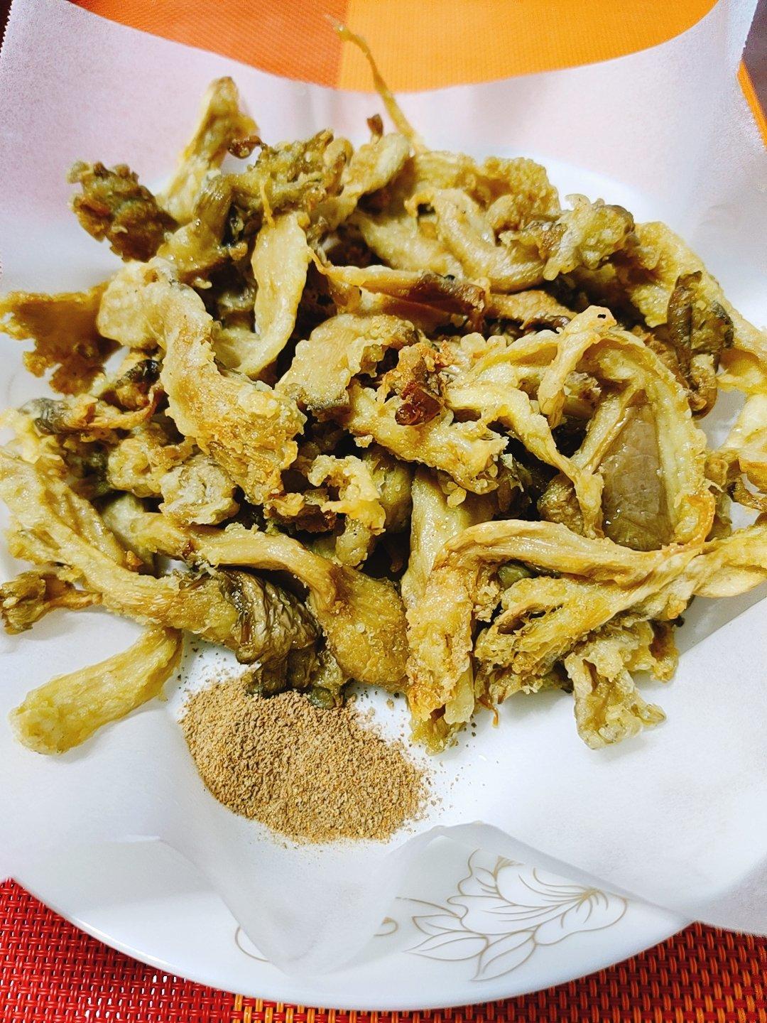 小草莓很低调做的软炸鲜蘑