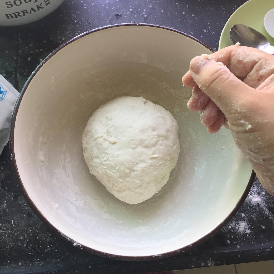 葱油饼（千层酥脆版，可做成豆沙馅料）的做法 步骤2