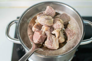 🧧福气满满｜腐竹牛肉煲的做法 步骤4