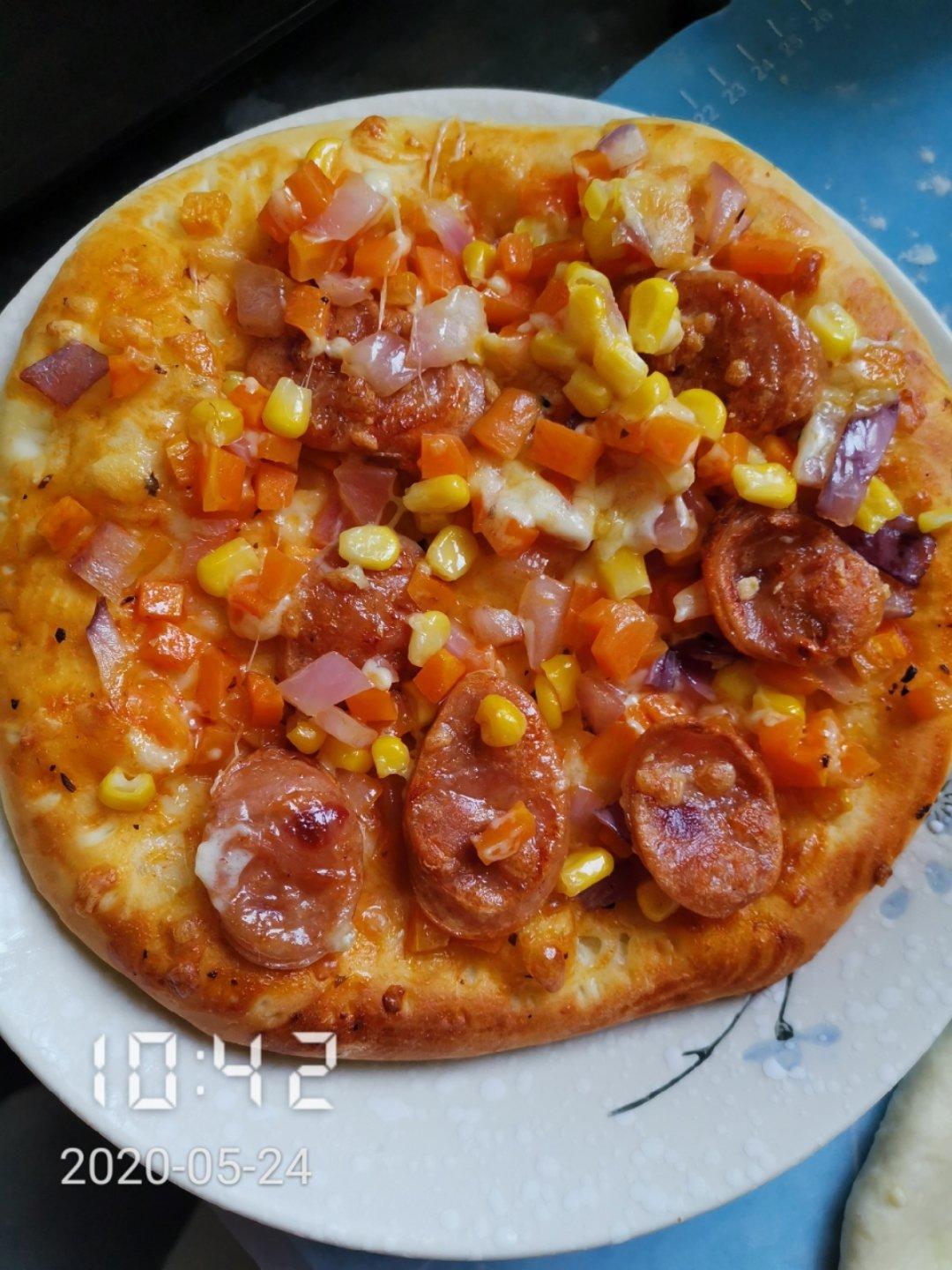 含宣软饼皮做法、自己在家也能做出馅料十足、超拉丝的美味诱人披萨