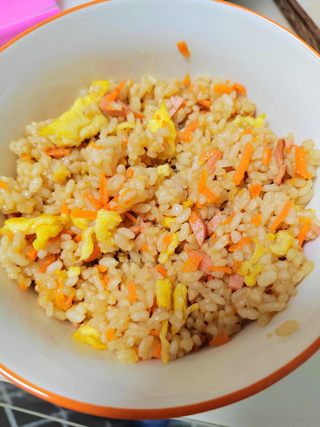 超级好吃！简单零失败的秘制蛋炒饭