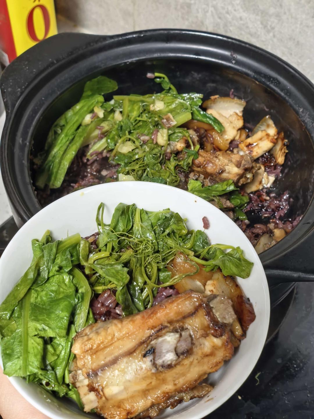 砂锅排骨煲仔饭